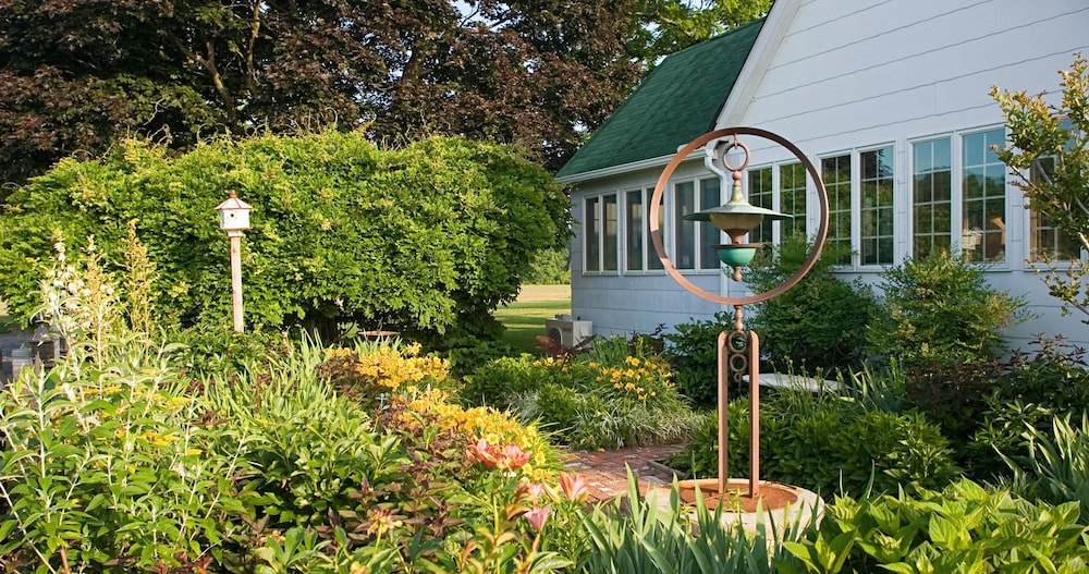 Inn At Huntingfield Creek 5955776 — Rock Hall