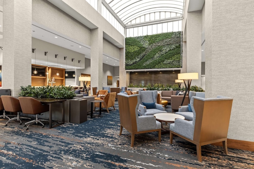 Embassy Suites by Hilton Irving Las Colinas - photo 8