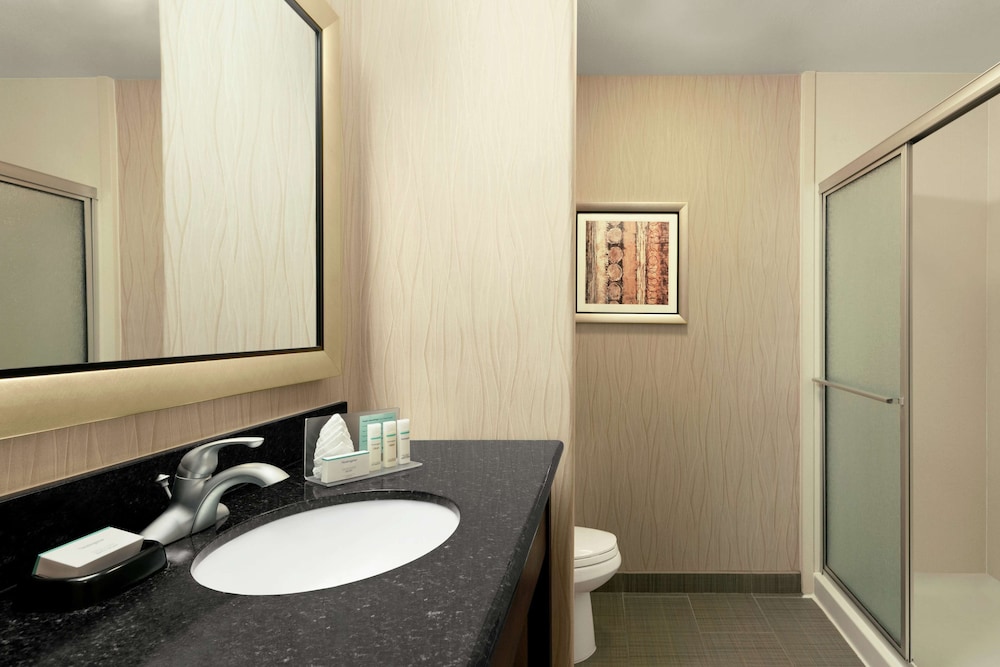 Hampton Inn & Suites Houston Pasadena - photo 24