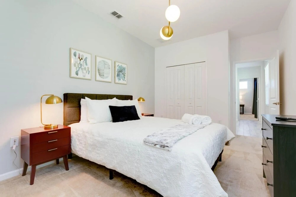 Lake View 6 Bedroom 4 Bath Pool Home in Bella Vida Resort Kissimmee - photo 4