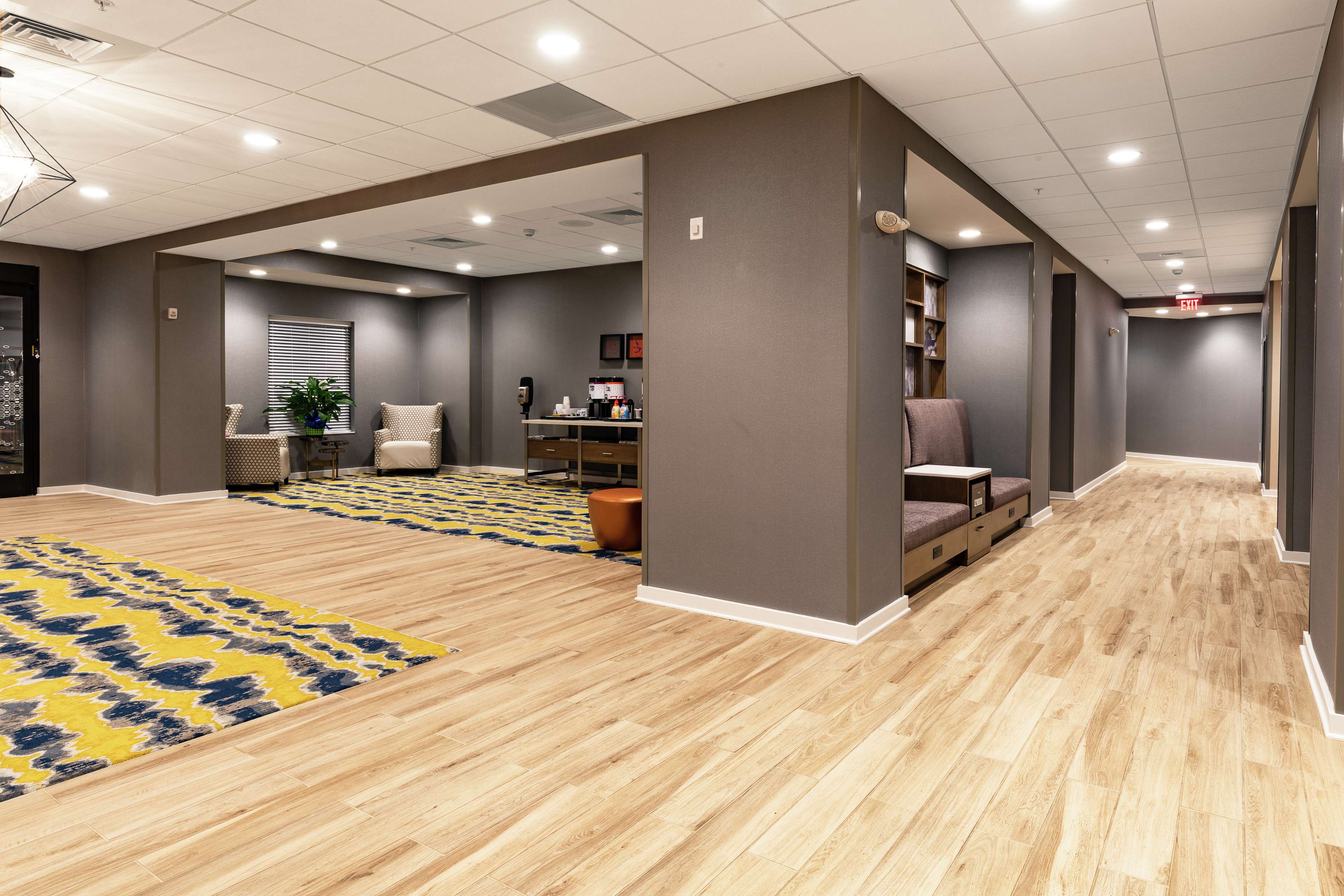 Hampton Inn & Suites Columbia Killian Road - photo 8