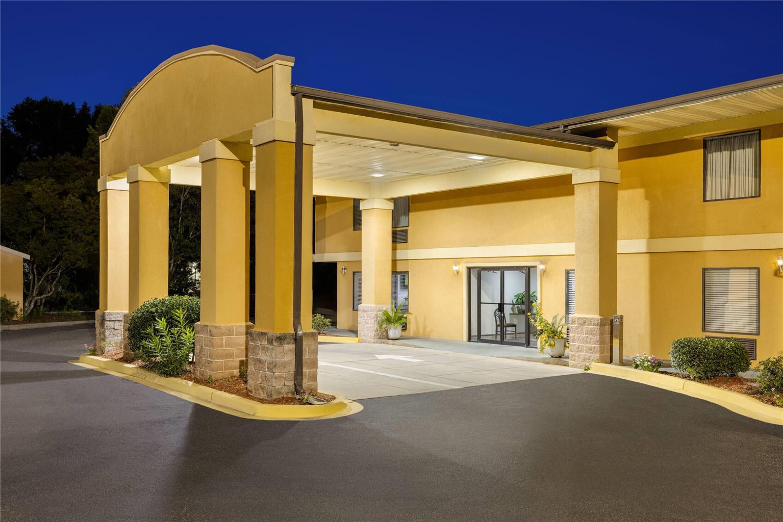 Days Inn by Wyndham Blythewood North Columbia - photo 5