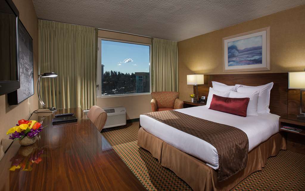 Coast Gateway Hotel - photo 21