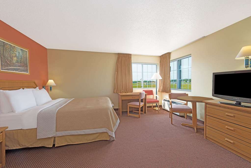 Days Inn by Wyndham Cameron - photo 6