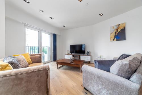 Stylish central 2BDR flat comm garden I Smarthost — 4-Star Luxury Hotel in London, United Kingdom