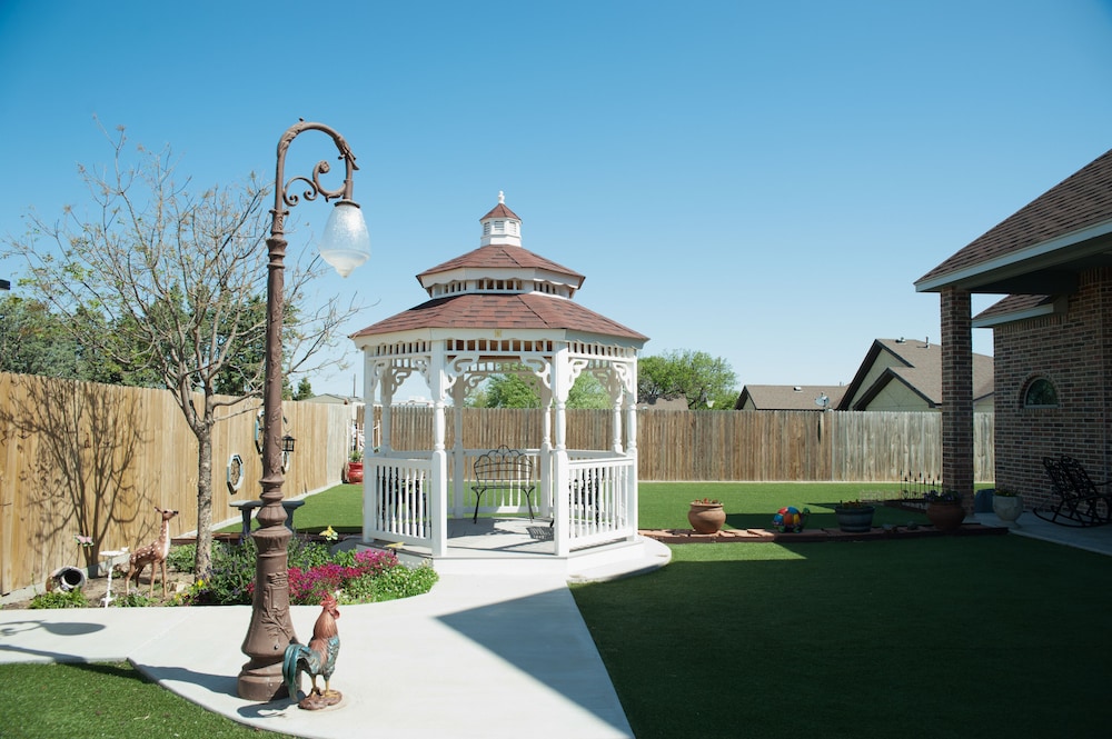 Yellow Rose Inn - photo 21