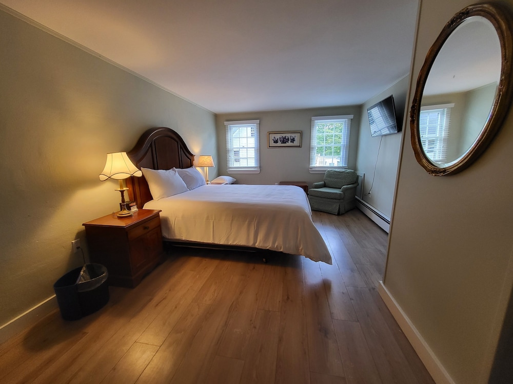 The Stowe Village Inn - photo 10