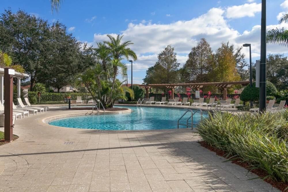 Lucaya Village 5368 Diplomat Court - photo 18