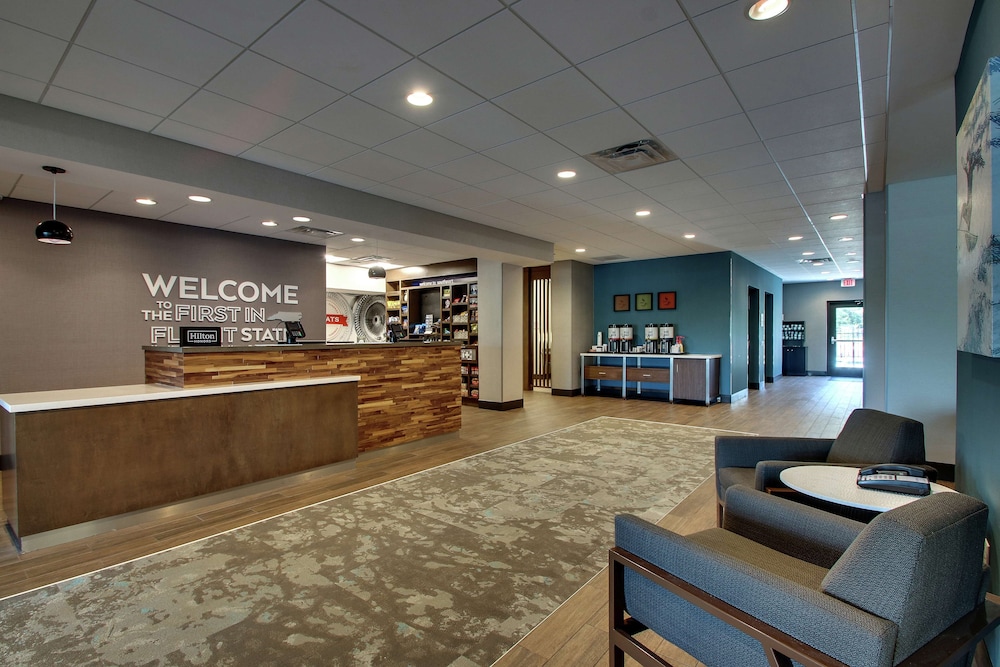 Hampton Inn & Suites Southport - photo 45