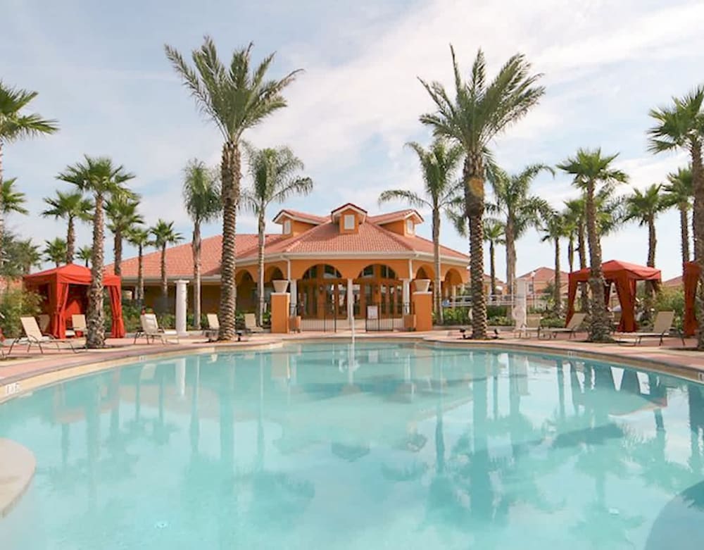 4BR Family Resort Home Private pool & Games Room - photo 31