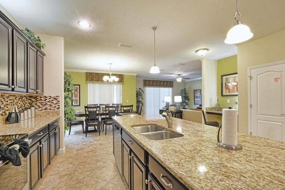 Luxurious 6BD Pool Home With Best Resort Amenities Two Master Suites and Big Pool Area #6pp917 - photo 17