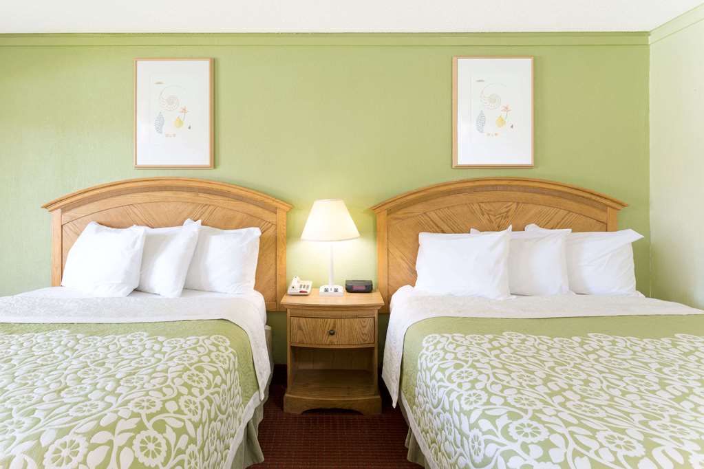 Days Inn by Wyndham Washington - photo 14
