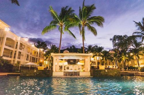 Palm Cove Beach Club Apartment Privately Managed — 4-Star Luxury Hotel in Palm Cove, Australia