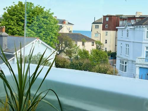 St Helens House — 4-Star Luxury Hotel in Portsmouth, United Kingdom