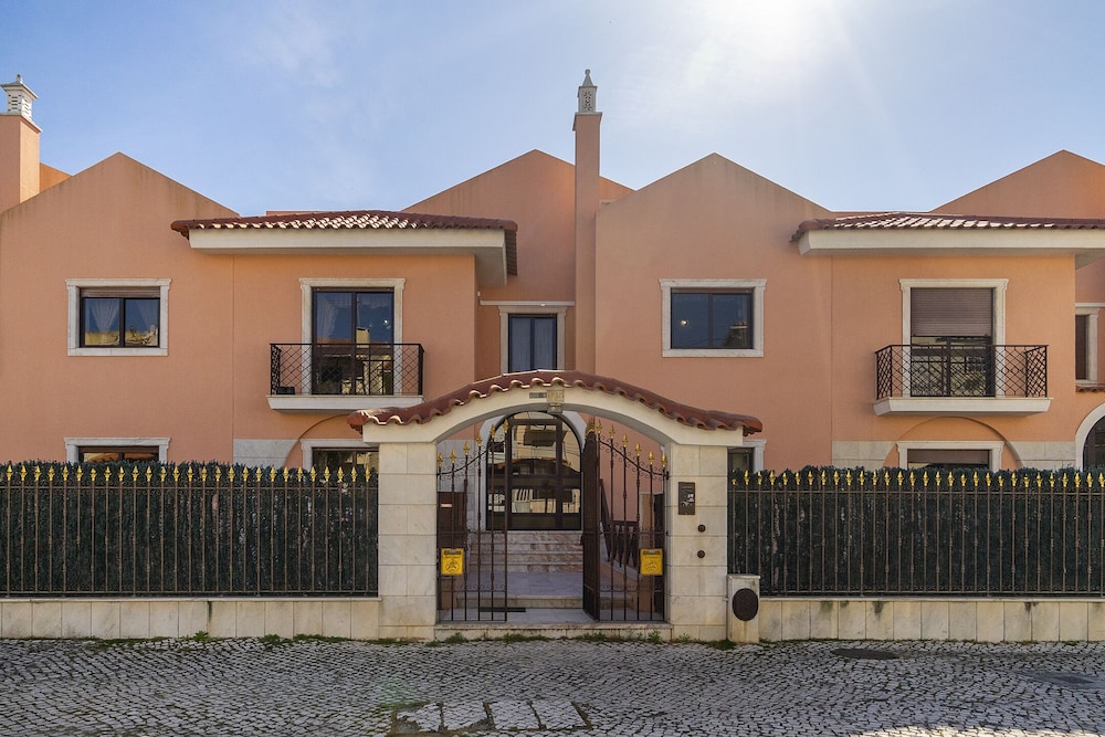 Perfect Family Hideout Residence W Ac & 4Br 5Ba