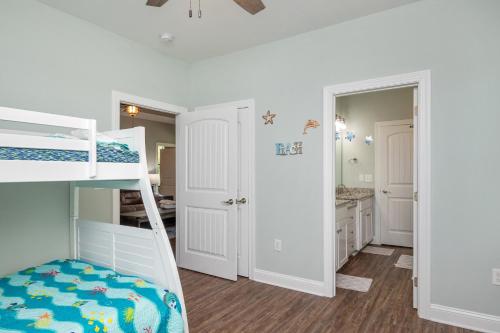Pawsitively Paradise by Oak Island Accommodations - photo 22