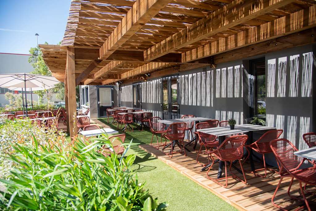 Hotel du Parc Euromédecine by AKENA in Montpellier, France