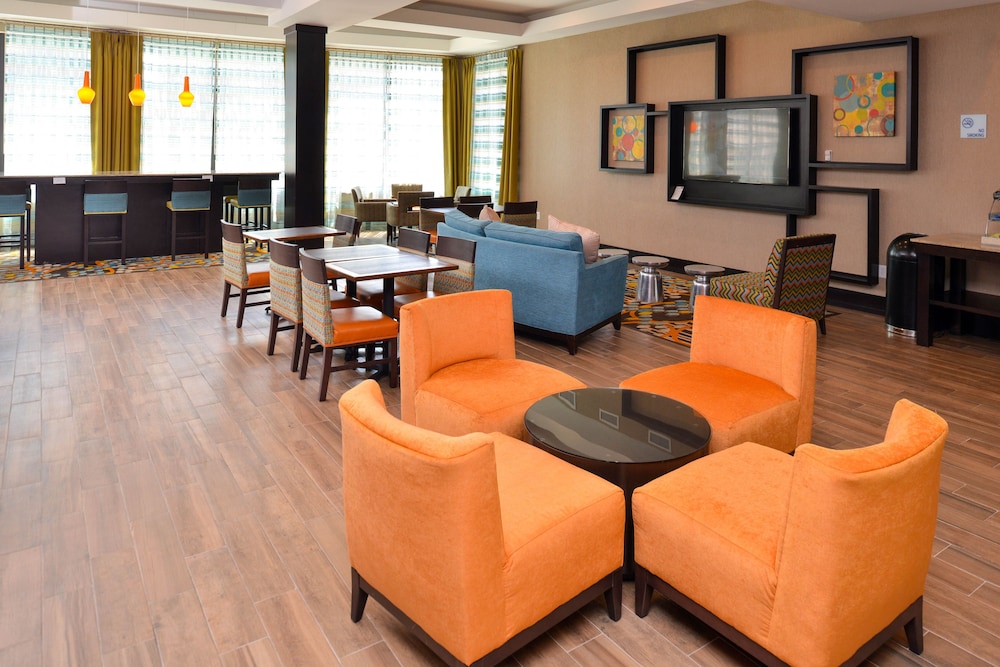 Holiday Inn Express & Suites Austin South by IHG - photo 58