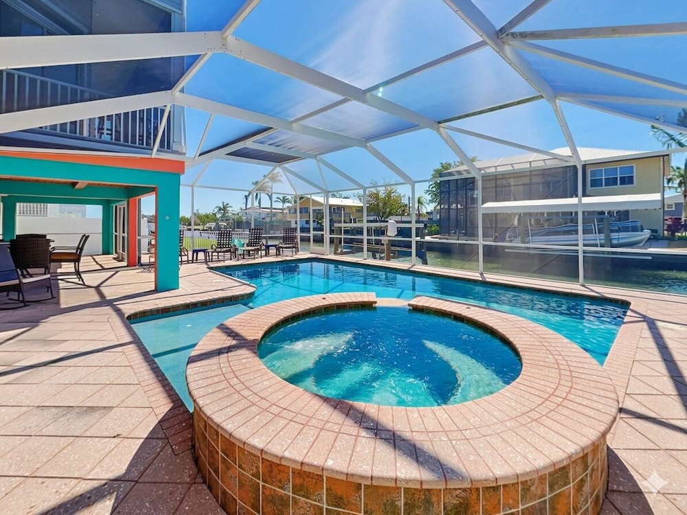 244 Flamingo — 4-Star Luxury Hotel in Fort Myers Beach, United States