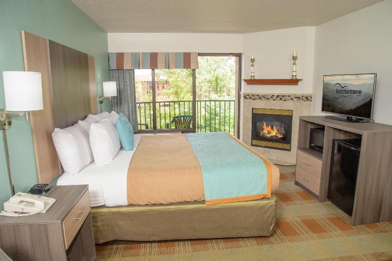 Pigeon River Inn - photo 90