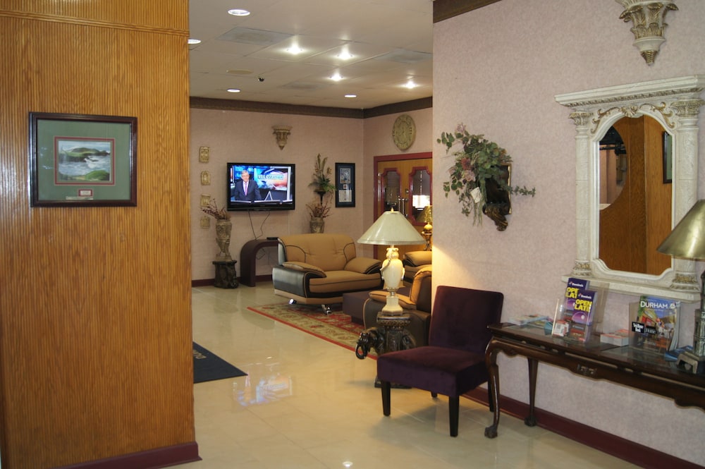 Days Inn by Wyndham Durham Near Duke University - photo 7