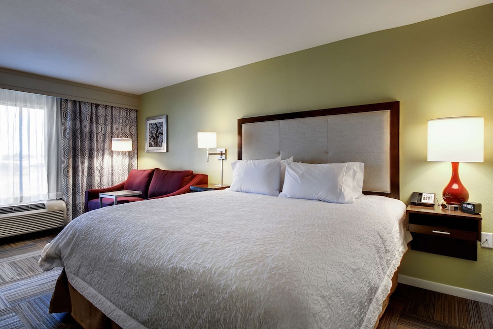 Hampton Inn & Suites Cordele - photo 17
