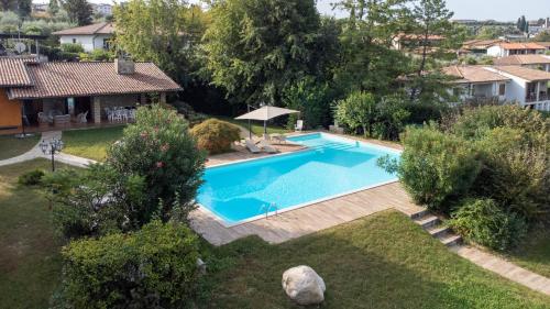 Villa Punta Sasso — 4-Star Luxury Hotel in Manerba Del Garda, Italy