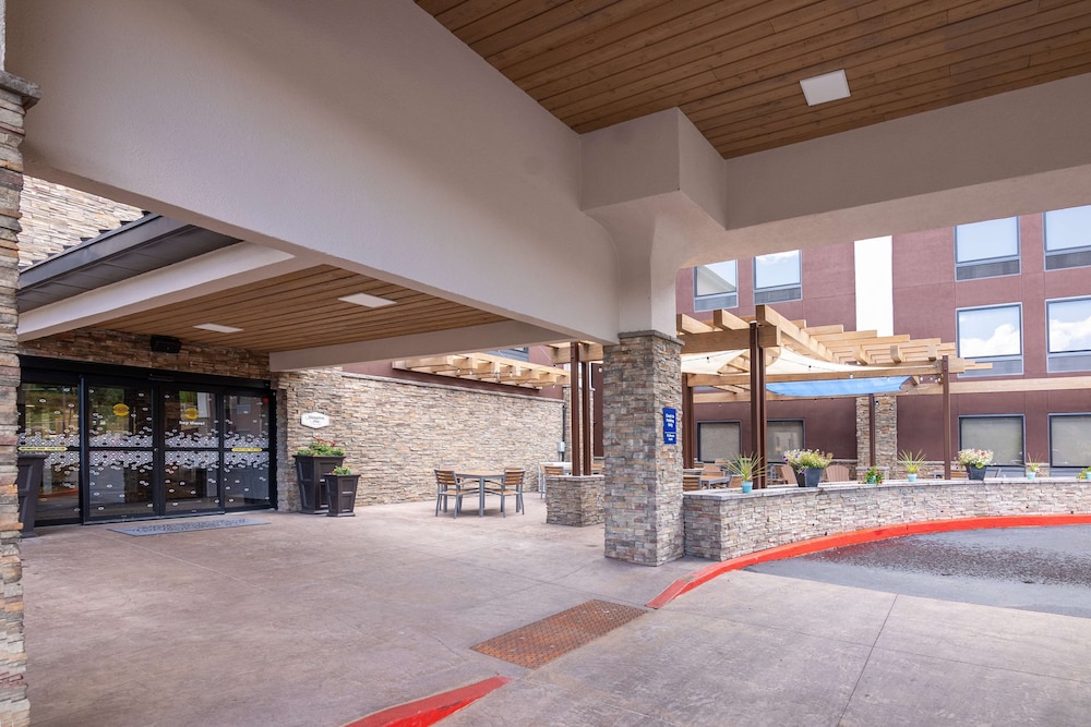 Hampton Inn Durango - photo 67