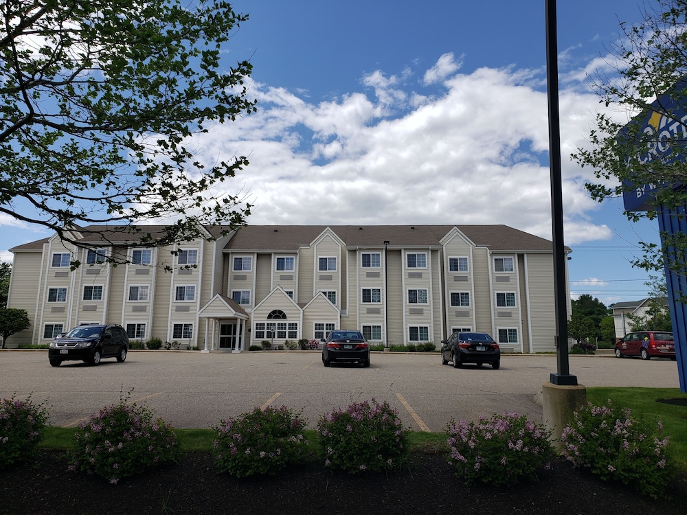 Microtel Inn & Suites by Wyndham Dover - carbon neutral hotel in Dover