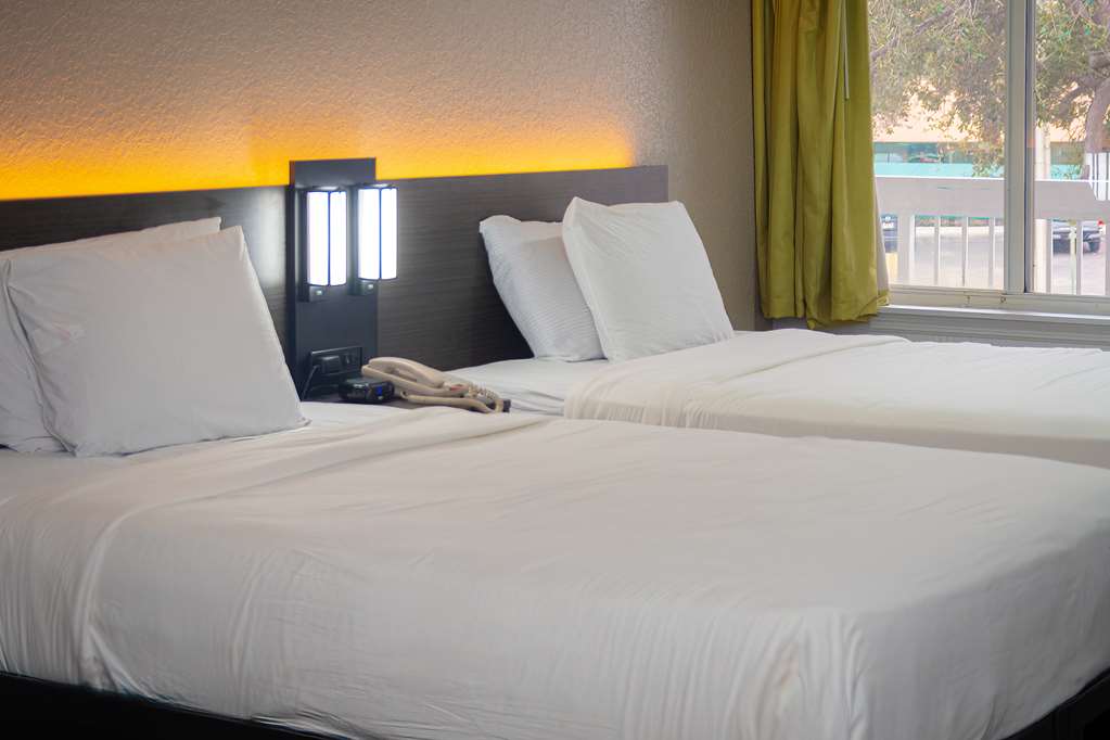 Studio 6 Extended Stay West Palm Beach FL - photo 18