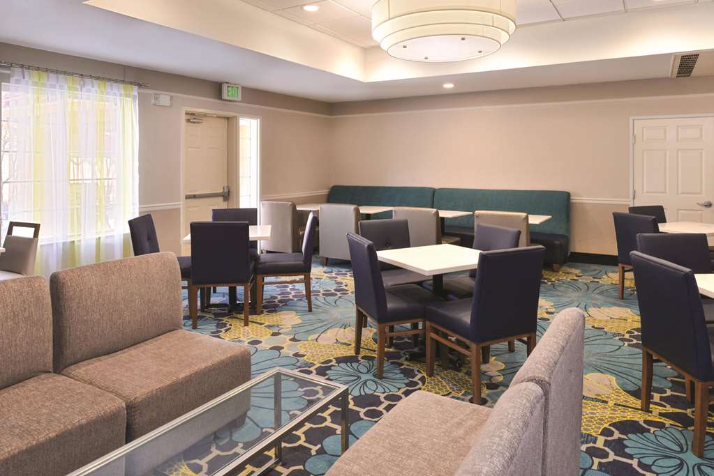 La Quinta Inn & Suites by Wyndham Ruidoso Downs - photo 49
