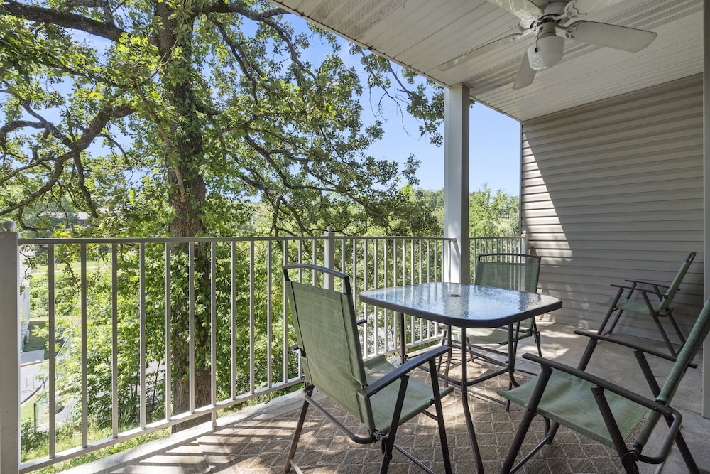 Our Little Piece of Heaven — 4-Star Luxury Hotel in Branson, United States