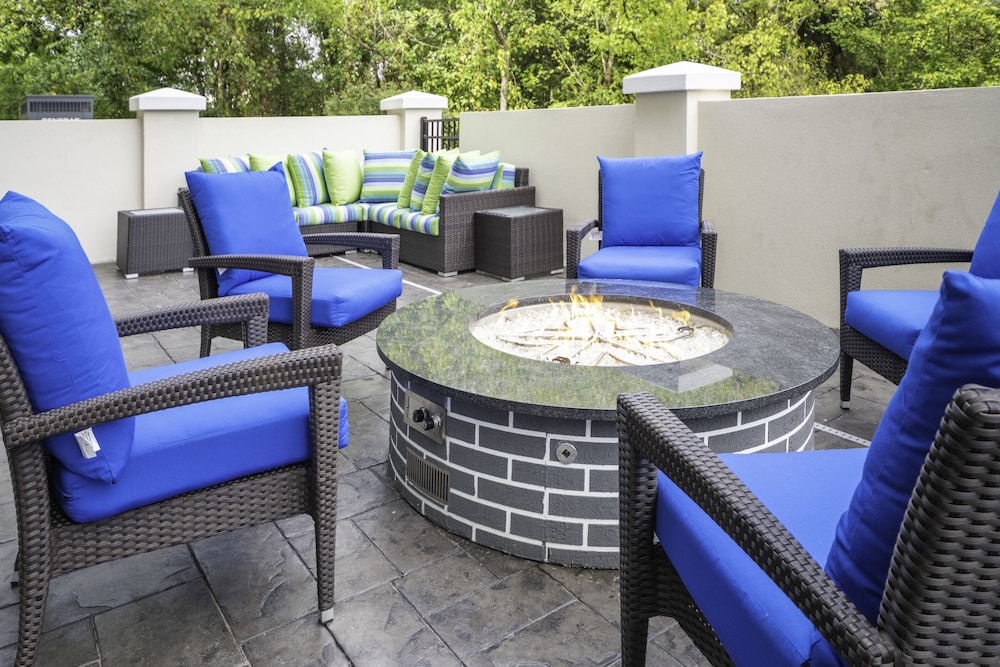 Holiday Inn Express & Suites Rock Hill by IHG - photo 71