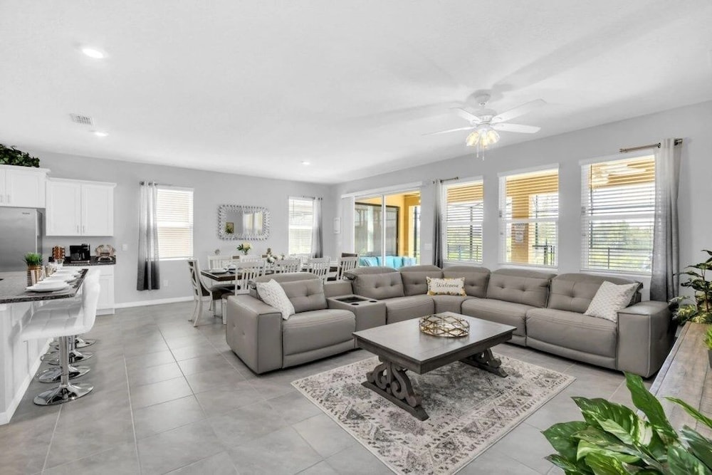 Luxury 6 Bed Private Pool Home In Solterra Resort 6 Bedroom Home by RedAwning - photo 20