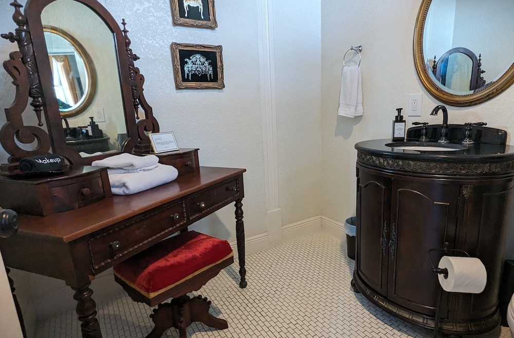 The 1890 Freeman House - photo 55