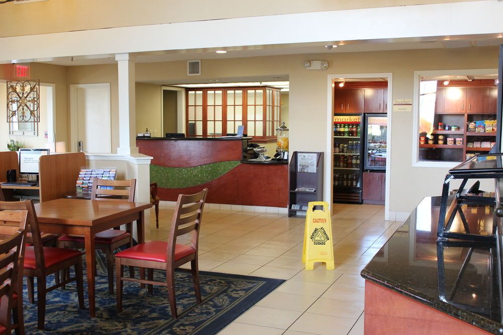 Doral Inn & Suites Miami Airport West - photo 35