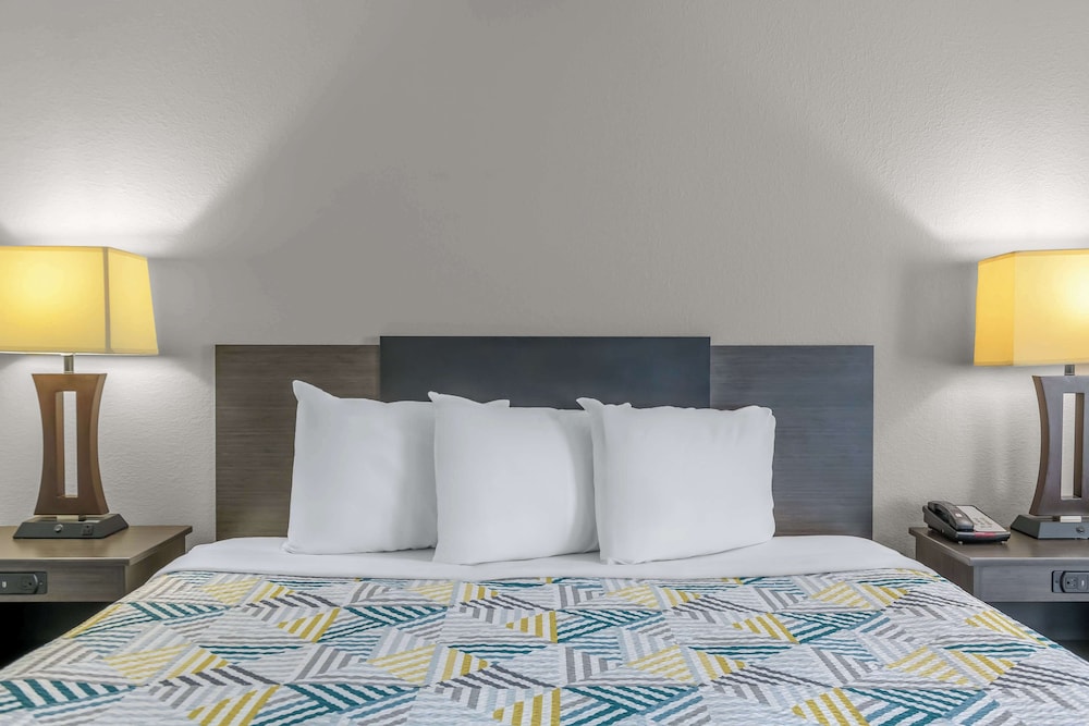 Motel 6 Dawsonville GA North GA Premium Outlets - photo 17