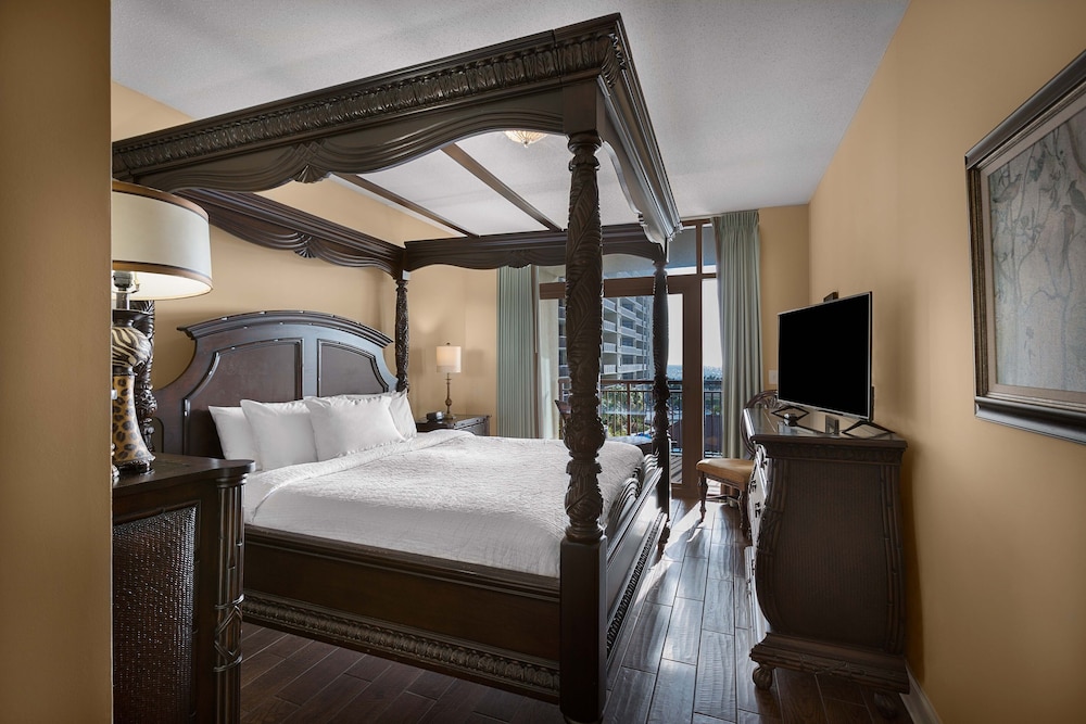 North Beach Resort & Villas - photo 8