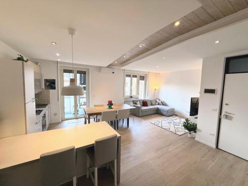 Casa Ploy Bright and modern between the beach and the city center — 4-Star Luxury Hotel in Pescara, Italy
