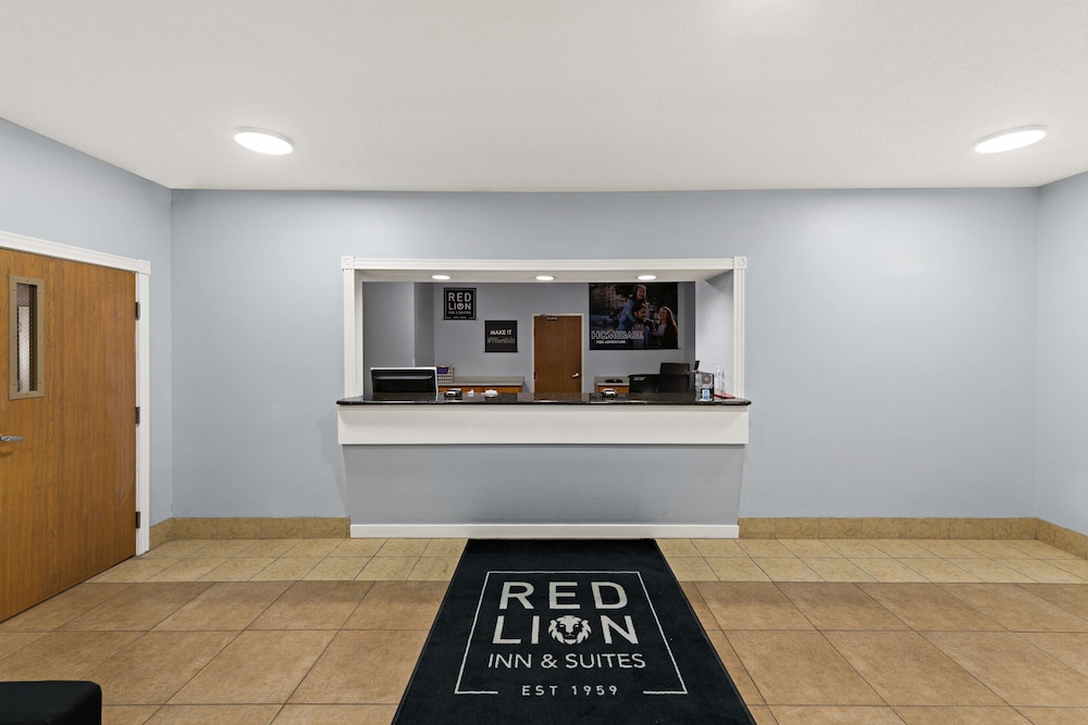 Red Lion Inn & Suites Gretna - photo 5