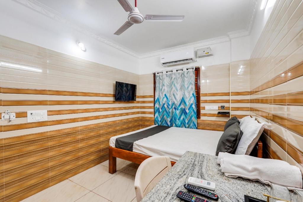 Hotel O Sharmila Guest House in Puducherry, India