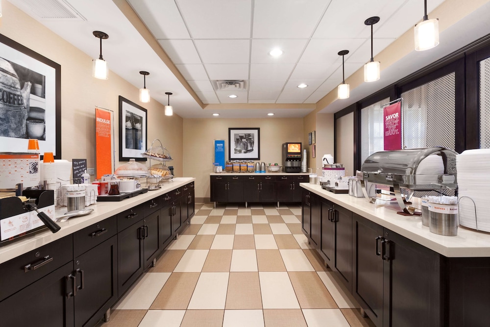 Hampton Inn & Suites San Bernardino - photo 26