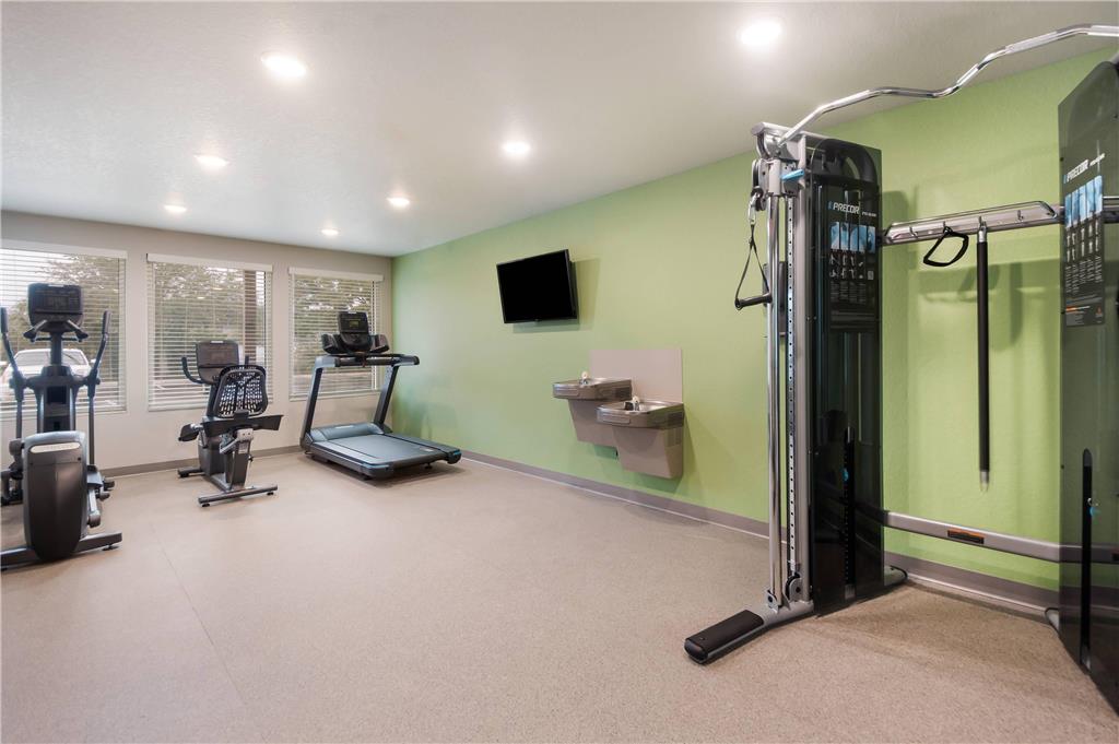 WoodSpring Suites Tampa Airport North Veterans Expressway - photo 20