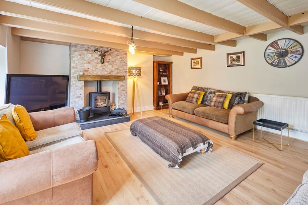 Host Stay Atlanta Cottage