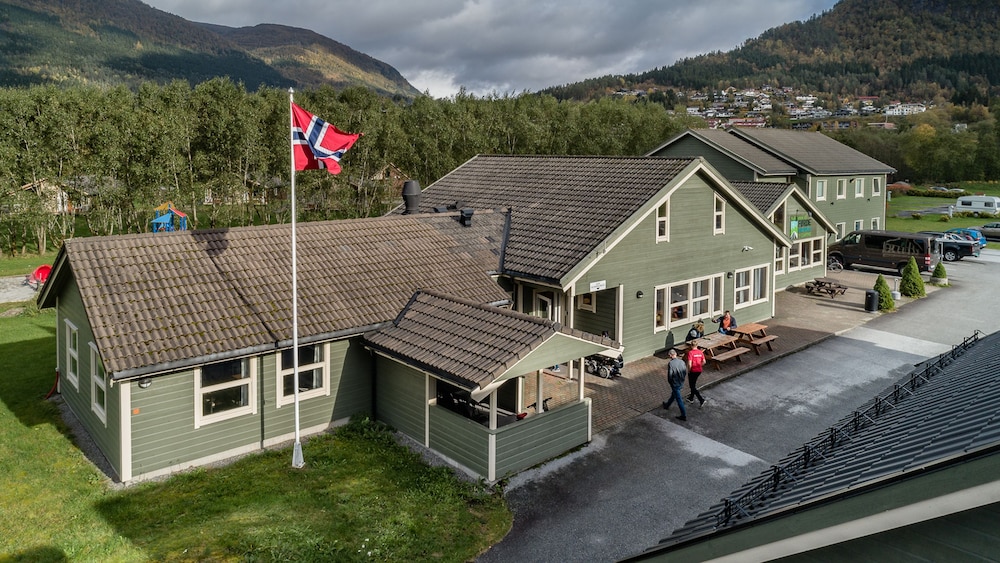 F Rde Gjestehus Og Camping 10284548 — Forde