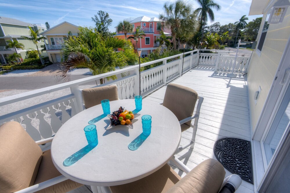 Pineapple Key - photo 12