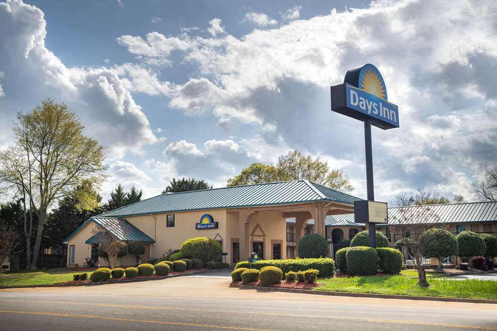 Days Inn by Wyndham Thomaston - featured photo