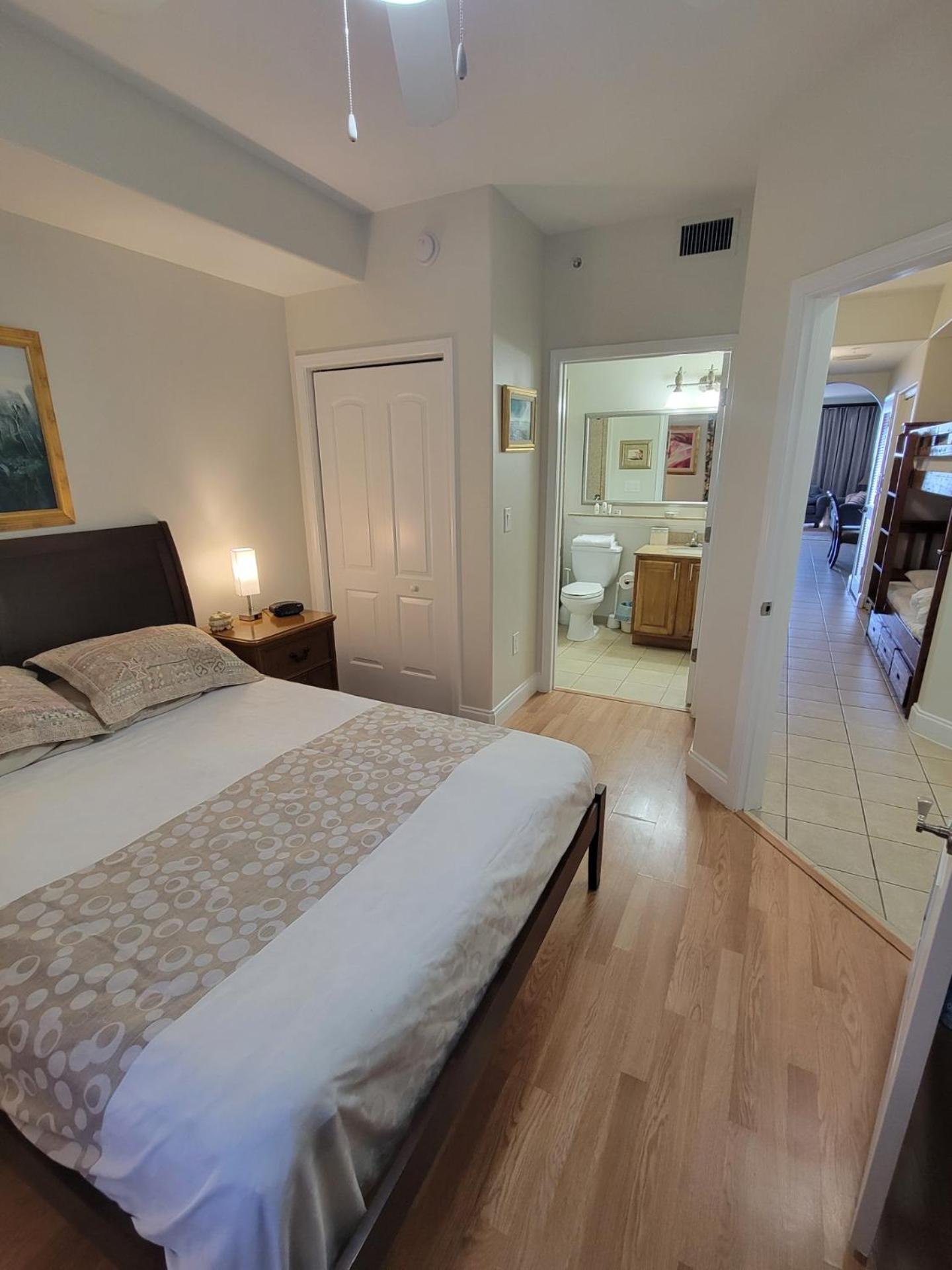 Lakeview Condo Hotel near Disney - featured photo