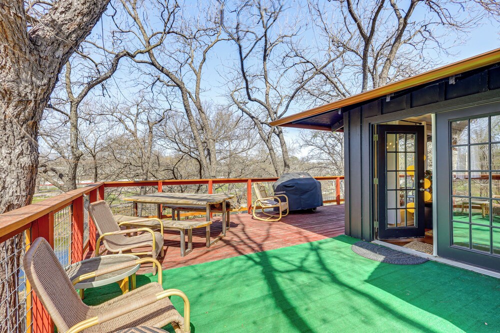 Creekside Cottage W Deck And Hot Tub In Belton 21462233 — Belton