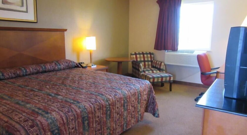 Bella Vista Inn and Suites - photo 3
